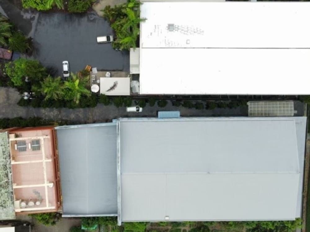兆田彰泰特登工廠，浪板更換前
